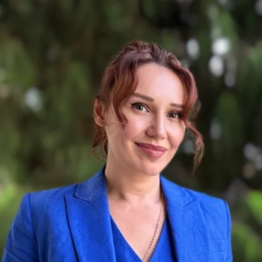 Muzeyyen Gokcen Arslan Tapkan